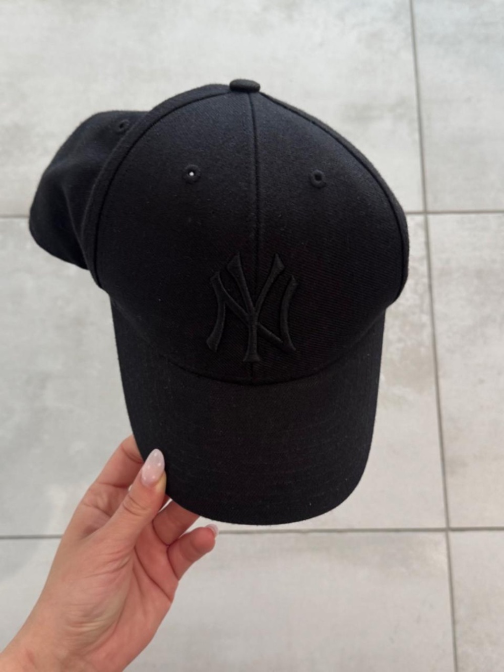 New Era 9FORTY New York Yankees baseball cap in all black